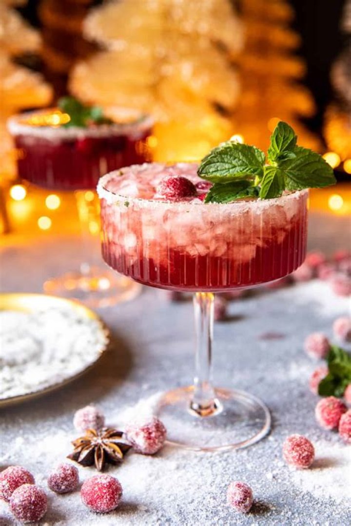 Best Holiday Cocktails to Healthily Cherish the Season