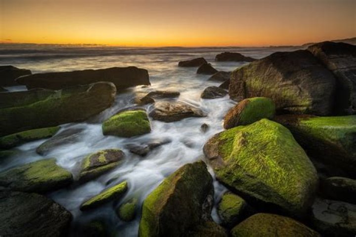 How to use the foreground and background to create stronger photos